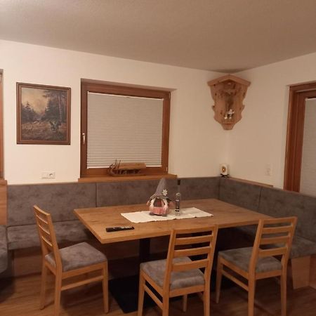 Grosszuegiges Apartment Georg Mayrhofen Barrierefrei Hollenzen エクステリア 写真