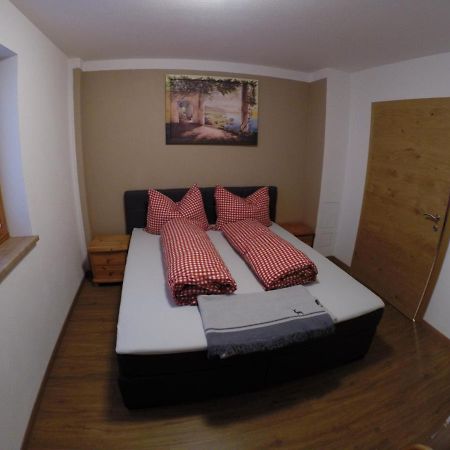 Grosszuegiges Apartment Georg Mayrhofen Barrierefrei Hollenzen エクステリア 写真