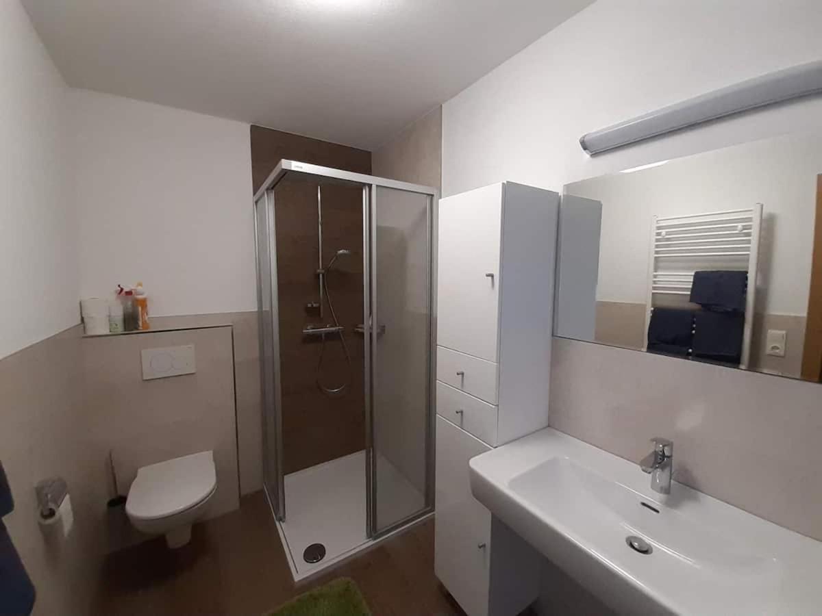Grosszuegiges Apartment Georg Mayrhofen Barrierefrei Hollenzen エクステリア 写真