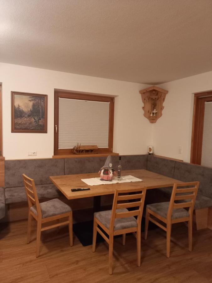 Grosszuegiges Apartment Georg Mayrhofen Barrierefrei Hollenzen エクステリア 写真